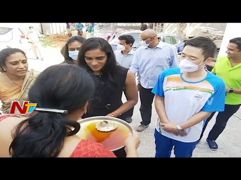 PV Sindhu Receives Grand Welcome In Her Home | Tokyo Olympics