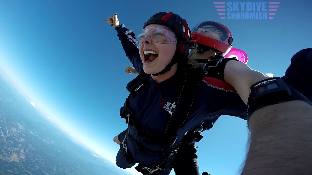 Miranda Simms's Tandem skydive!