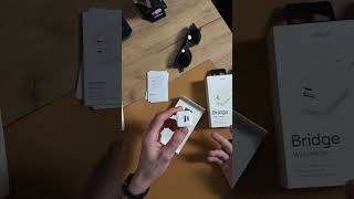 uBear: Мощность и Универсальность в Компактном Заряднике! (30W, USB-A, USB-C)