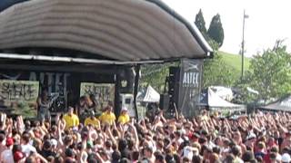 Suicide Silence - No Pity For a Coward (live breakdown) Warped Tour 2010