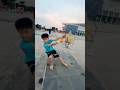 Cậu nhóc cầm guồng diều cực to kéo quá khoẻ #layangan #kite #pipa在台灣 #patang #uçurtma
