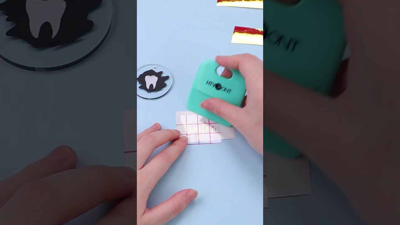 Personalized name Tooth Keychain for Dentist.