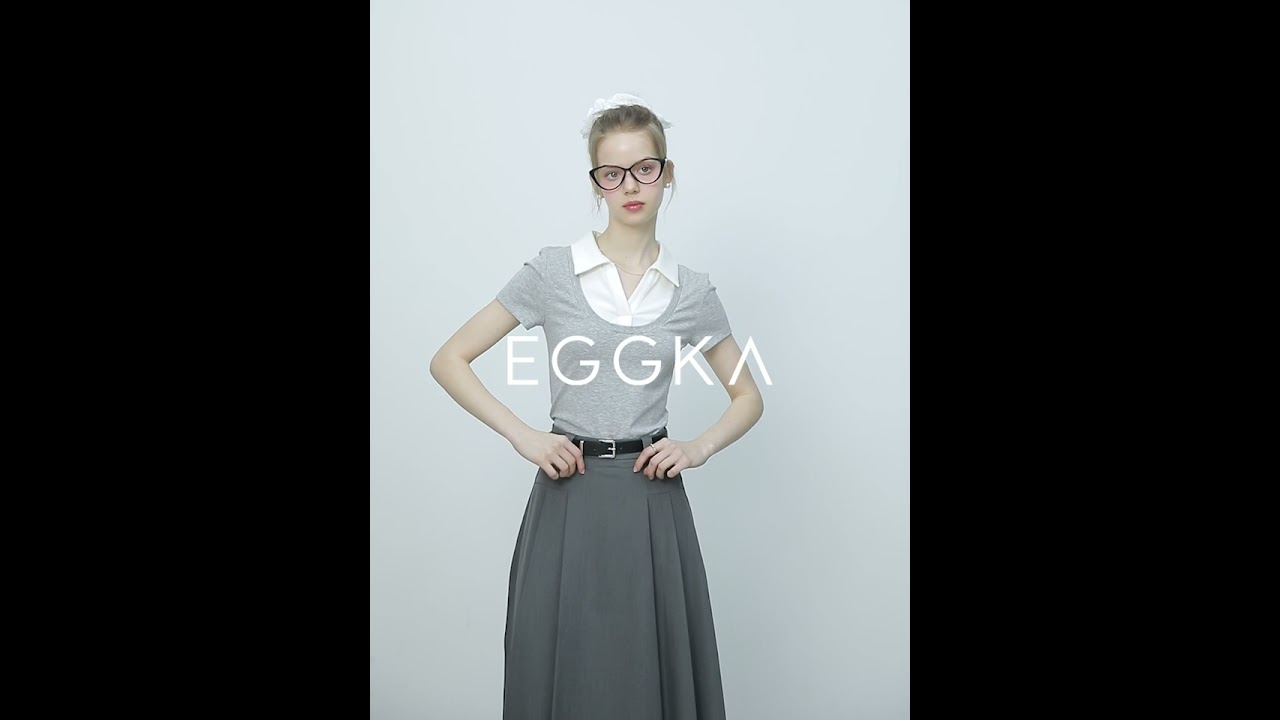 Office Look｜Chic Collared Blouse With High-waisted Pleated Skirt 