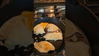 Honey Eggs.. The best breakfast... Protein, energy, simple and fast.. by Ridgeside K9 HQ - Modern Dog Training & VLOGS 289 views 5 months ago 1 minute, 31 seconds