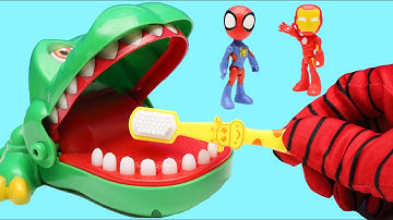 Spidey Hands Teaches How To Brush Teeth For Kids