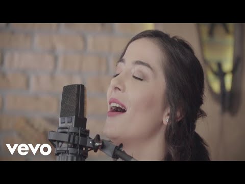 Ezgi Eyuboglu - Gürgen Dalı (Akustik)