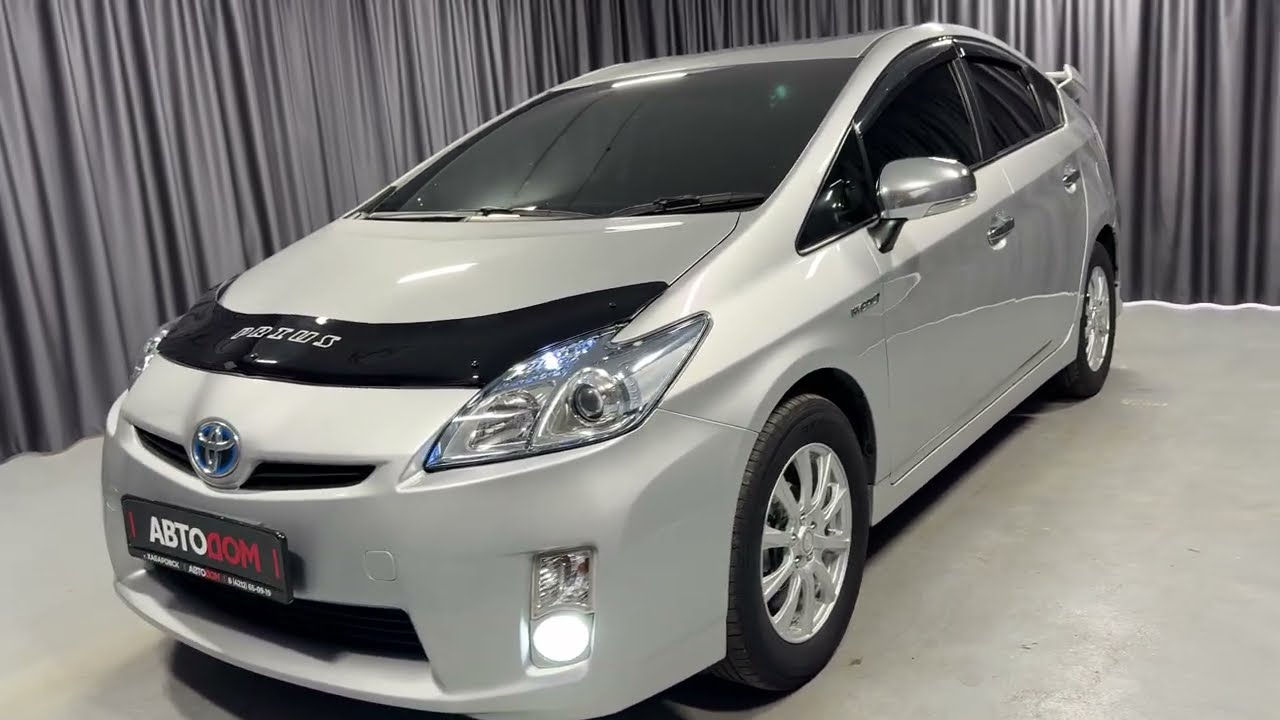 TOYOTA PRIUS, 2011 год 