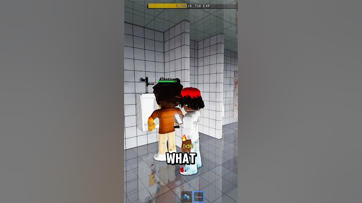 YNS BE CRASHING OUT IN ROBLOX FIGHT IN SCHOOL😭 #roblox #shorts