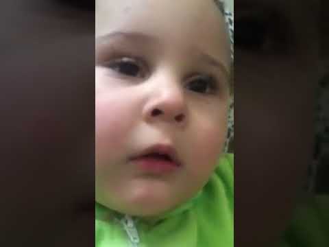 الي يدخل الفيديو من غير ميقول ماشي الله طفل عنده ٢سنين
