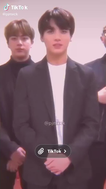 Bts.. Aku suka bagaimana mereka menghormati agama kita (Islam)