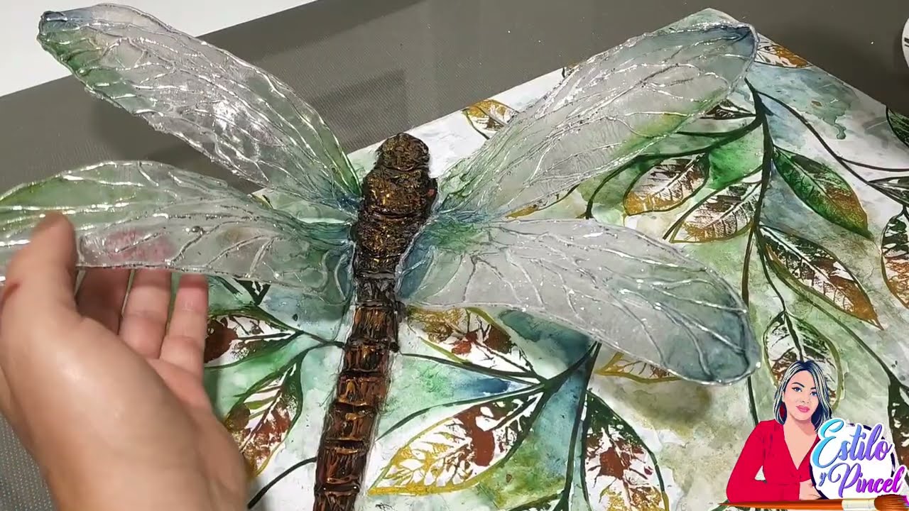 Cuadro con Cartón y BOLSAS PLÁSTICAS