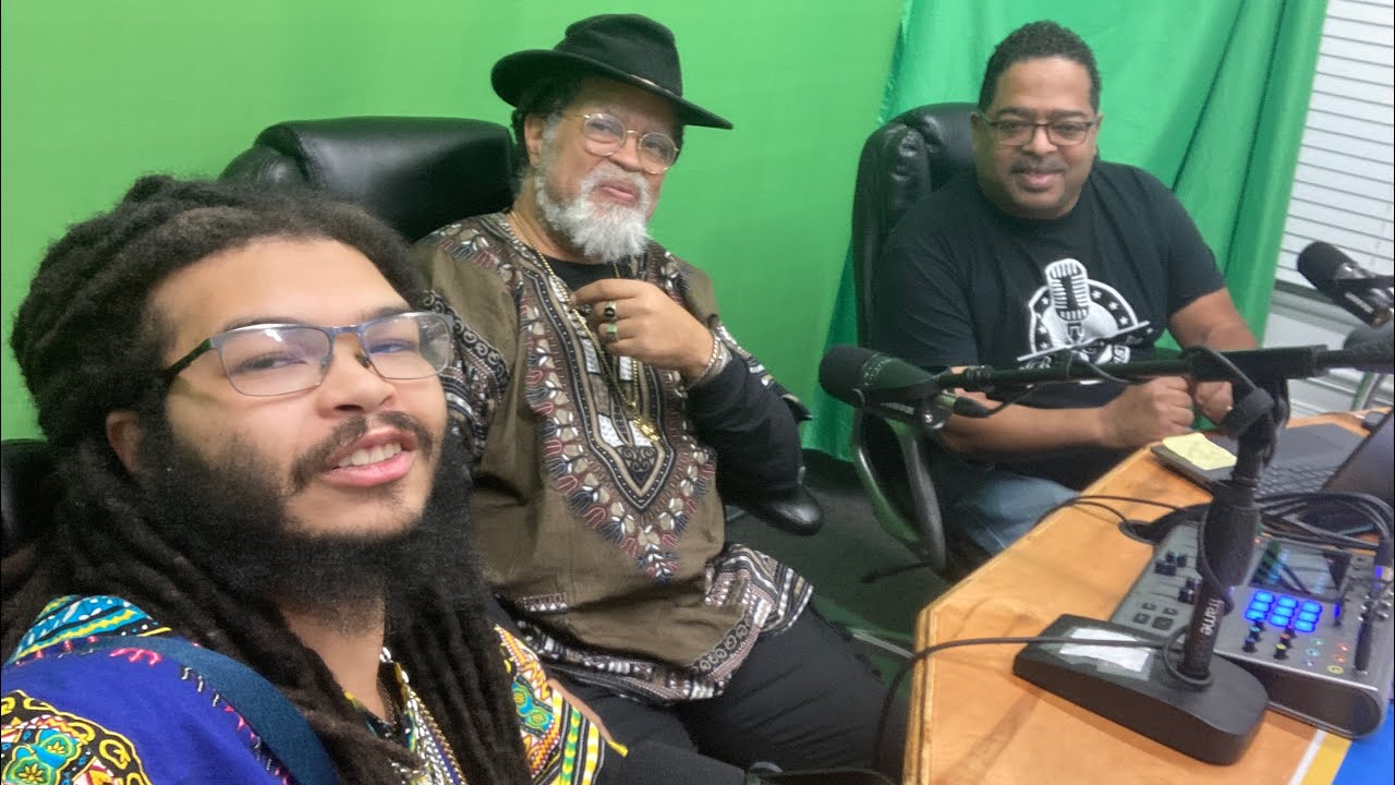 MWALIM DaPhunkee Professor - “Always Right There” LIVE @ Gallery X