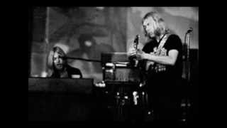 Duane and Gregg Allman - Down In Texas (Come On Down and Get Me) The Hourglass chords