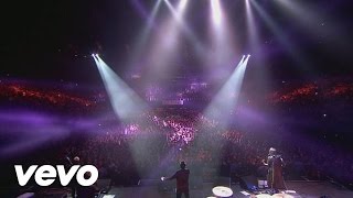 Kasabian - Underdog (Nye Re:wired At The O2)