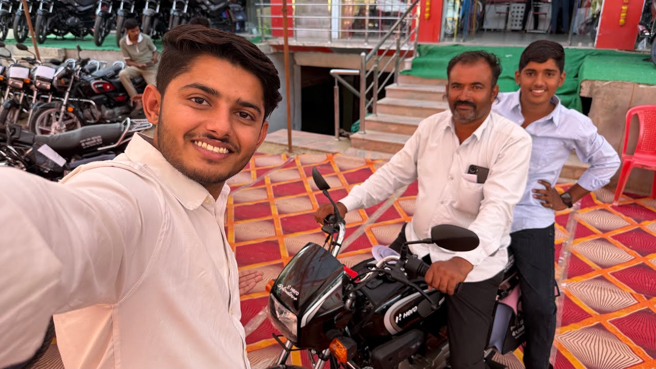 धनतेरस पर - New bike lene Aagye 😍 !! Kapsa vlog 77