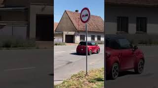 Chatenet CH26 red moped car