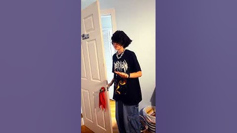 😨 @Inactive_38272 #funny #skit #audio #femboy #emo #fyp #shorts #outfit #relatable #me #foryou