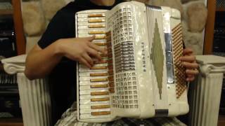 2200 - Ivory Gold Rondelli Vibrato Bellow Shake Special LMH 41 120 $1195