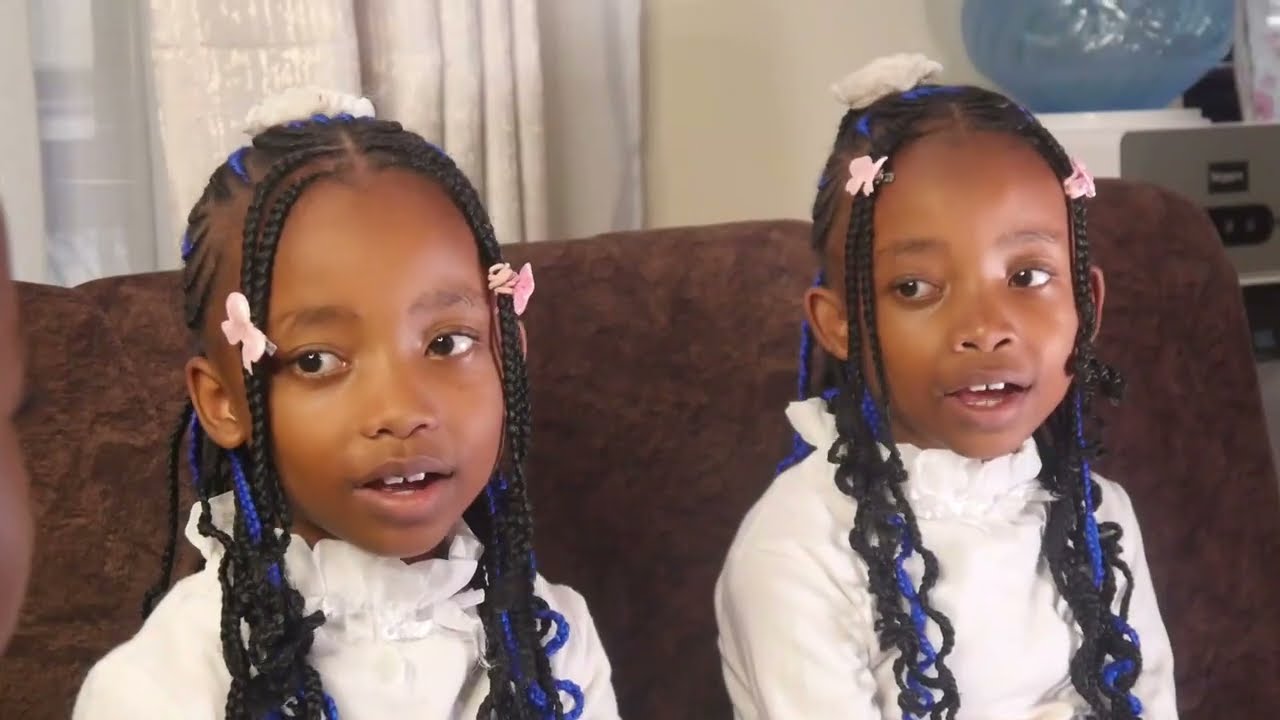 TWINS FIGHT OVER FOOD