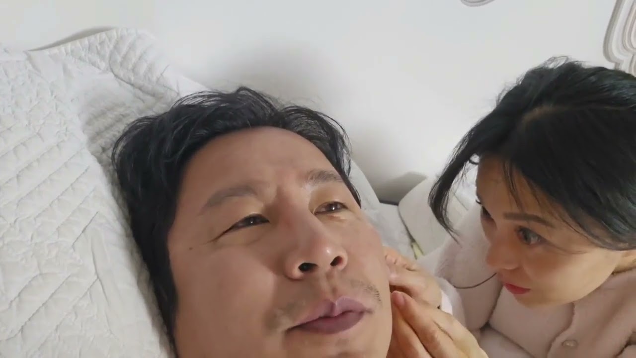 영림여사가 자기전에 저에게 몹쓸짓을 했습니다.