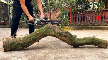 Building a Spectacular and Imposing Table from a Giant Tree Trunk : A Woodworking Feat