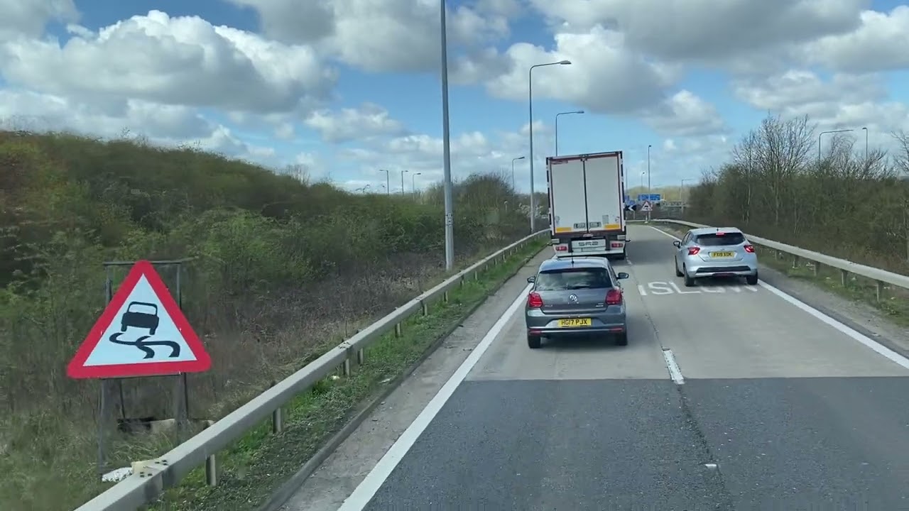 Traffic jam m25 motorway 🏴󠁧󠁢󠁥󠁮󠁧󠁿🏴󠁧󠁢󠁥󠁮󠁧󠁿🇬🇧🇬🇧uk