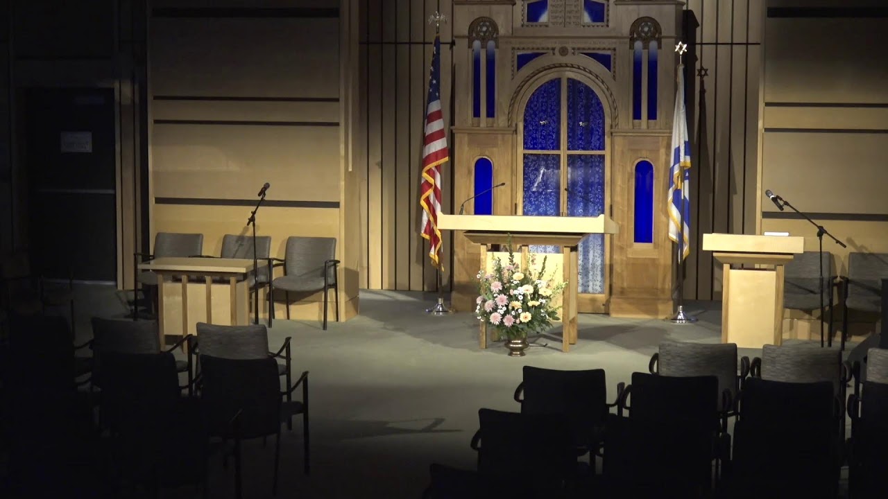 Erev Shabbat Worship Service, led by Cantor Vladimir Lapin, Rabbi Roger Klein, and Rabbi Yael Dadoun