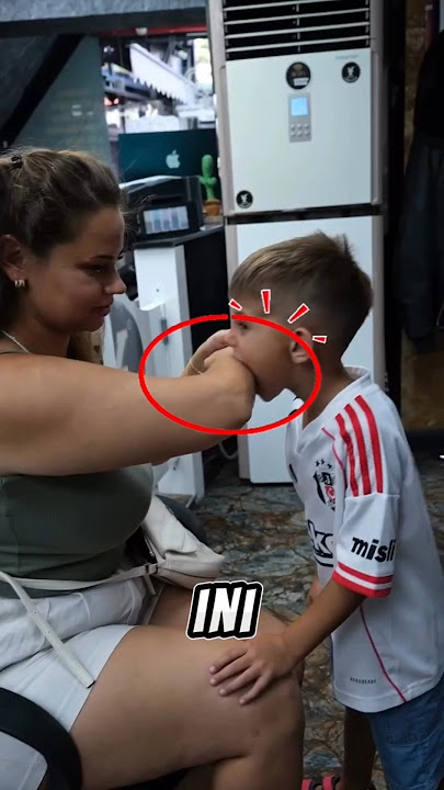 This boy bit his mother's hand😭❗❗❗ #shorts #shortsvideo #viralshort