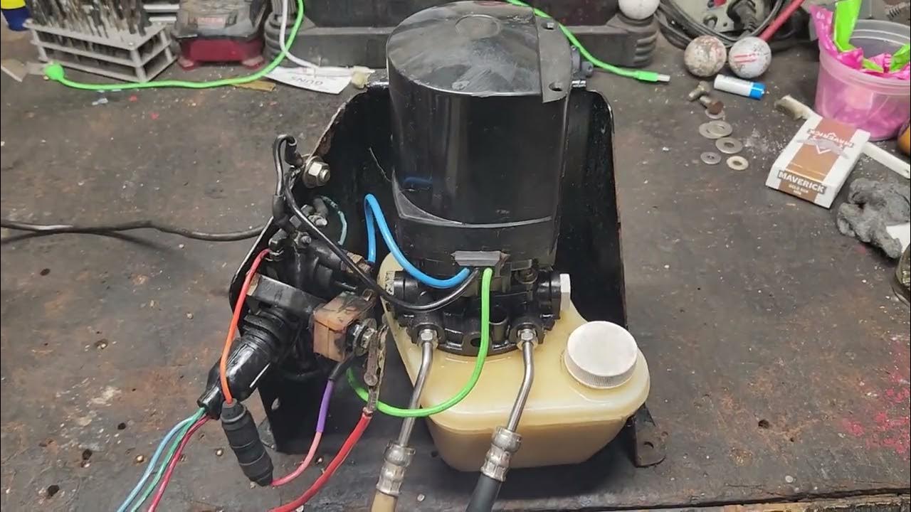 Mercruiser trim pump demo - YouTube