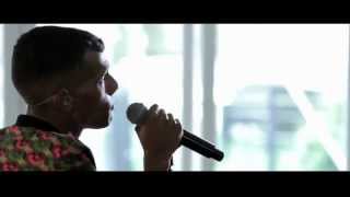 Stromae   Papaoutai  Live @ Deezer )