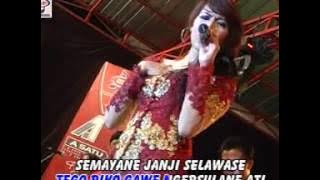 Suliana -  Mungkir (Official Music Video)