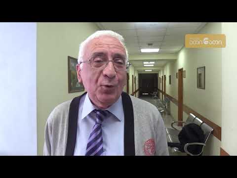 დავით სერგეენკომ ზუგდიდში ექიმებს მადლობის სიგელები გადასცა