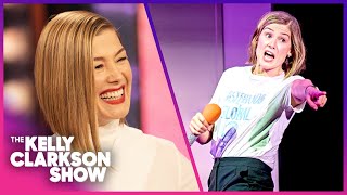 Rosamund Pike Freaked Out Singing Karaoke In Front Of Shania Twain