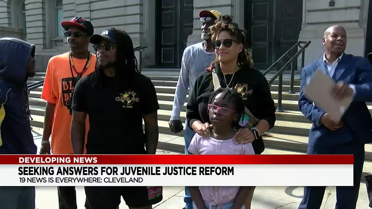 Protesters at Cleveland City Hall seeking juvenile justice reform - YouTube