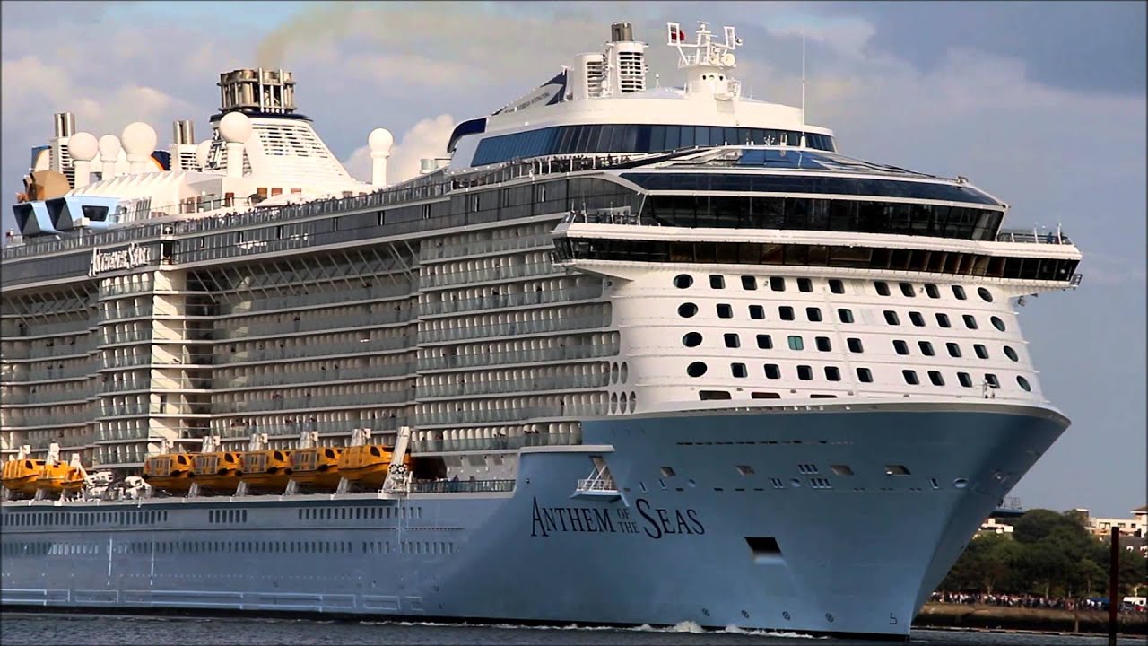 ANTHEM OF THE SEAS short Turning off 101 Southampton 15 Aug 2015 YouTube