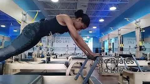 Knee Stretch, Long Stretch and Lunges with Stacy F...