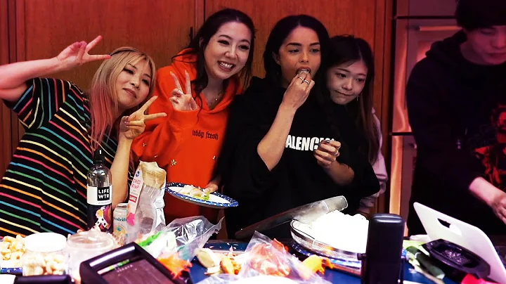 cooking with roomies! ft. Valkyrae, Fuslie, Sykkun...
