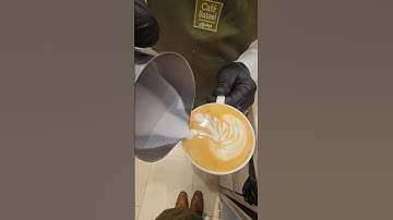 #latte #coffeelatteart #coffeerelatedsong #coffindance #love #shots #shotsvideo #shorts #video