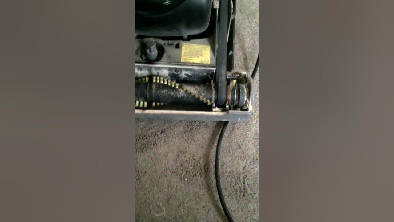 My Eureka vacuum cleaner stopped working because it was clogged, how to