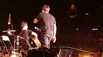 170820 CNBLUE Between us in HK - Despacito