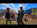 "Building a house with love: Mohammad and Razia come to the aid of Abulfazl"