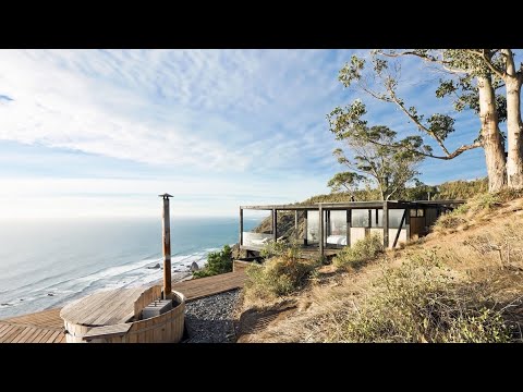 Video: Cube-Shaped House i Chile tager i dramatisk havudsigt