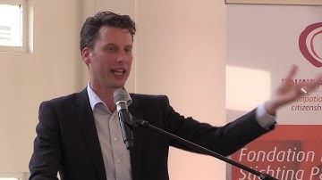 Jochanan Eynikel over de digitale kloof en mismatch op (R)evolution@work - Stichting P&V