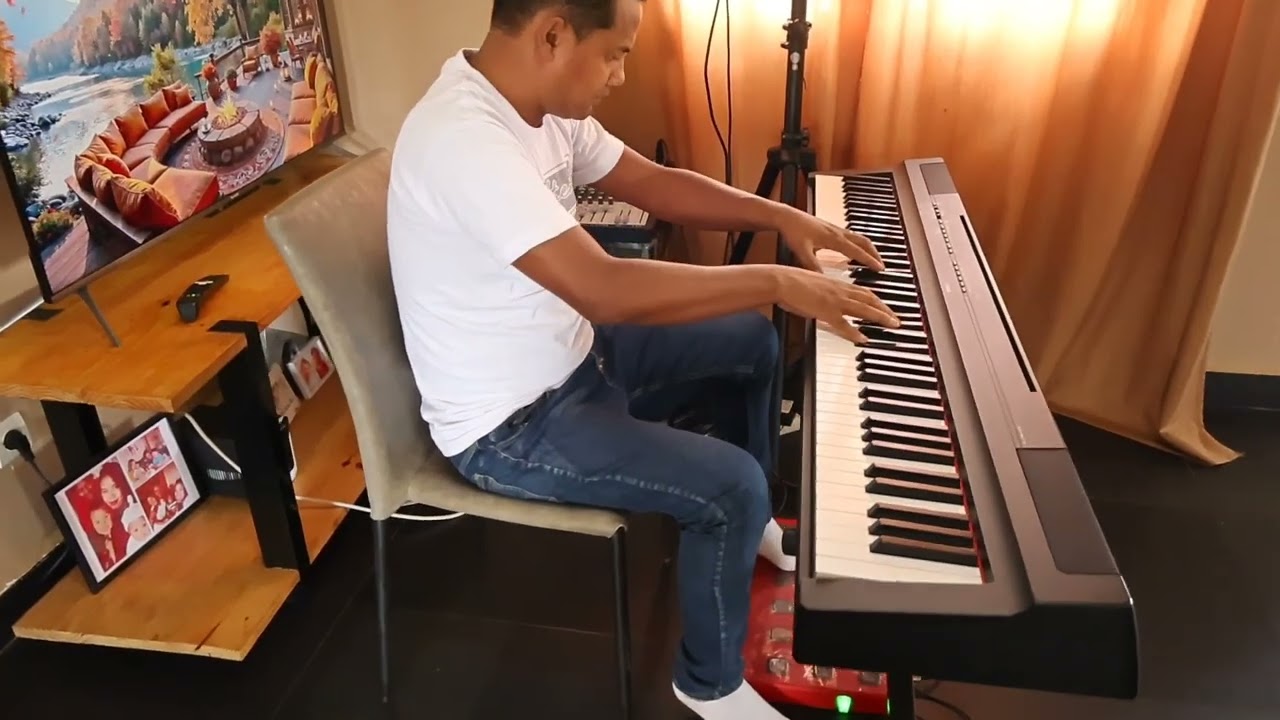 Avia Fanahy Masina o ! FFpm 176  Bass Fafy feat  Tabiha Mahatozo 