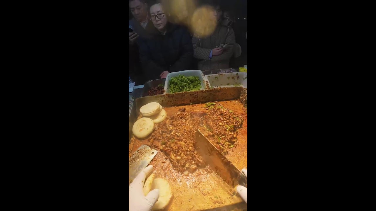 Live streaming of 威武雄壮