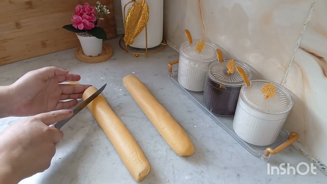 بوسو لا تموسو بذوق الليمون 🍋 🍋 يدوب في اليد قبل الفم 💯👌