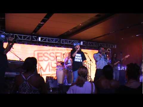 Shamarr Allen & Dee-1 Live at Essence Fest 2010