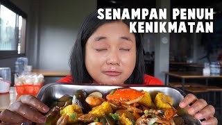 Makan Seafood di Warung Bajak Laut Kediri