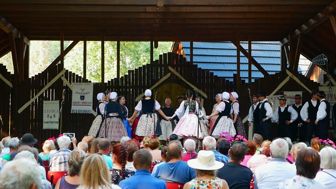 Komlós Neptanc Egyesület Horná Marikovában