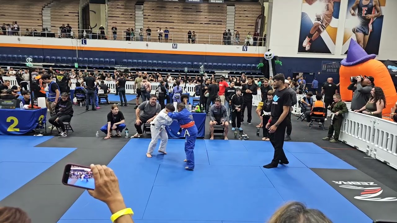 Dream BJJ kids GI 2025